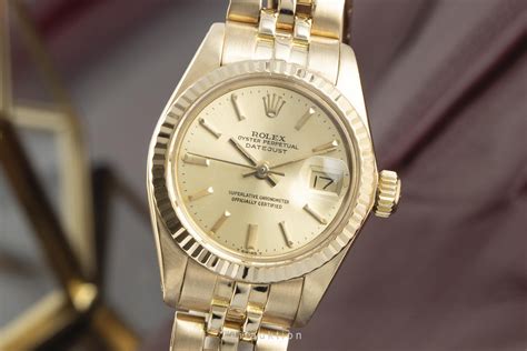 rolex 18 ct gold cast.